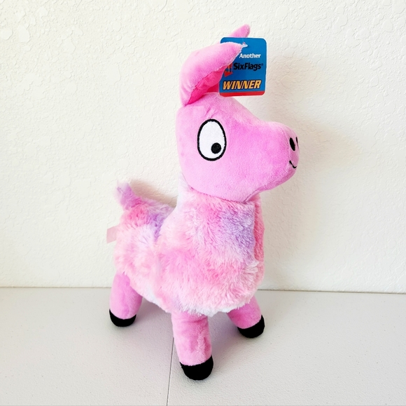 Six Flags RARE Llama Plush - Picture 3 of 7